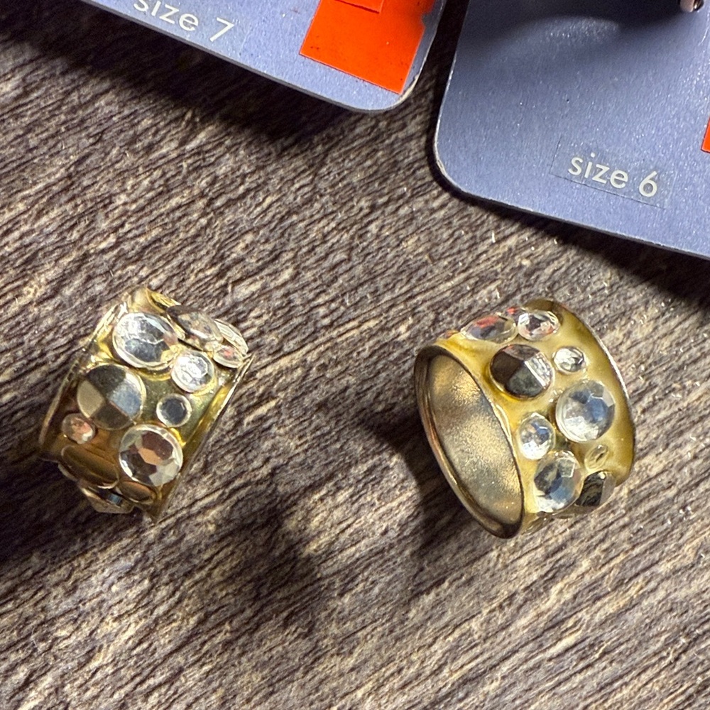 Ring Bundle 24 Stylish Rings - Picture 10 of 11